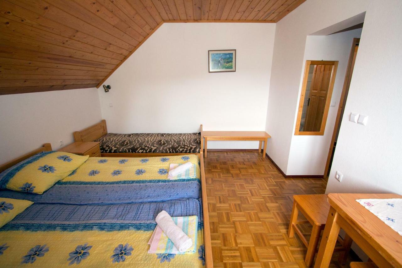 Villa Turisticna Kmetija Perk à Solčava Extérieur photo
