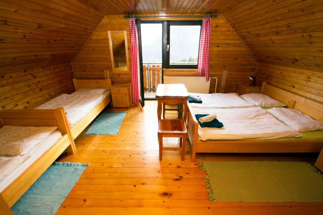 Villa Turisticna Kmetija Perk à Solčava Extérieur photo