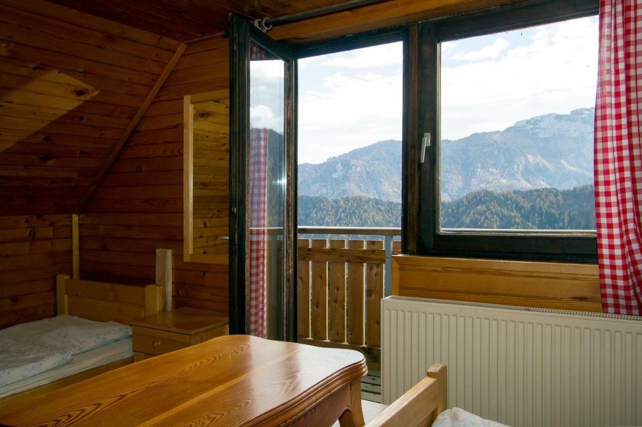 Villa Turisticna Kmetija Perk à Solčava Extérieur photo